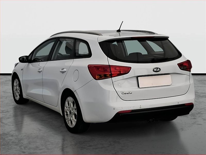 Kia Ceed (2017) 1.6 GDI, Serv.kniha, Tempomat - fotka 4 z 18