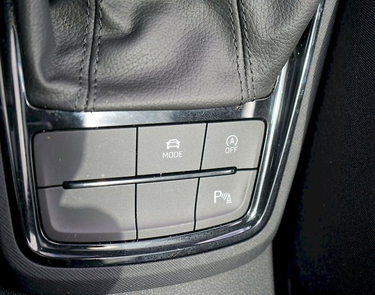 Škoda Kamiq (2025) TSI 85 kW DSG Monte Carlo - ta - fotka 26 z 34