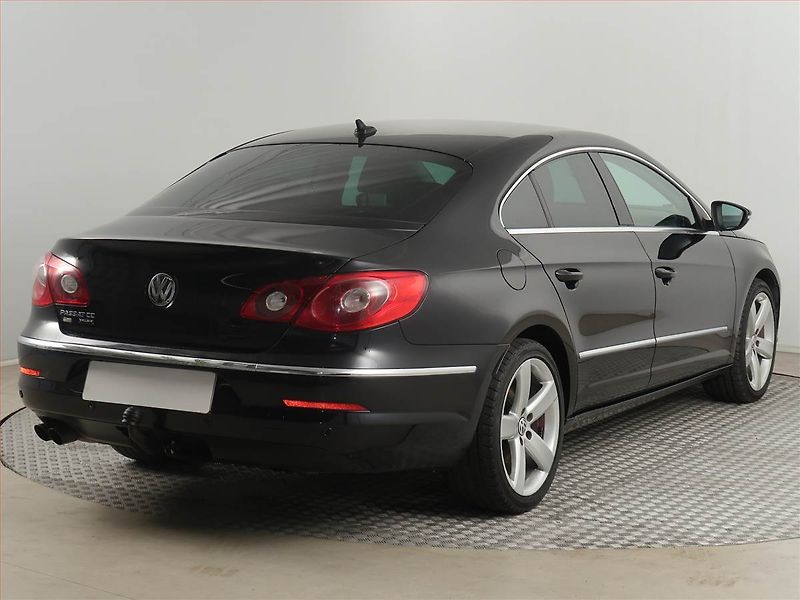 Volkswagen Passat CC (2009) Highline 2.0 TDI, Automat - fotka 5 z 20