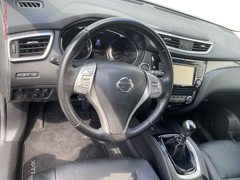 Nissan X-Trail (2016) 1.6 DiG-T, Tekna, kůže, panor - fotka 13 z 21