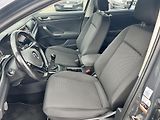 Volkswagen T-Roc 1.0 - náhled 8