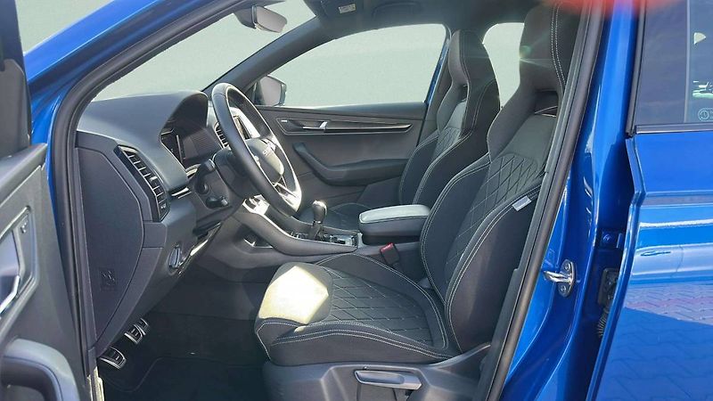 Škoda Karoq Sportline 1,5 TSI 110kW MT6/J1 - fotka 6 z 30