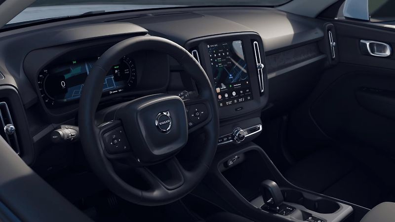 Volvo XC40 (2026) B3 ESSENTIAL AUT - fotka 7 z 19