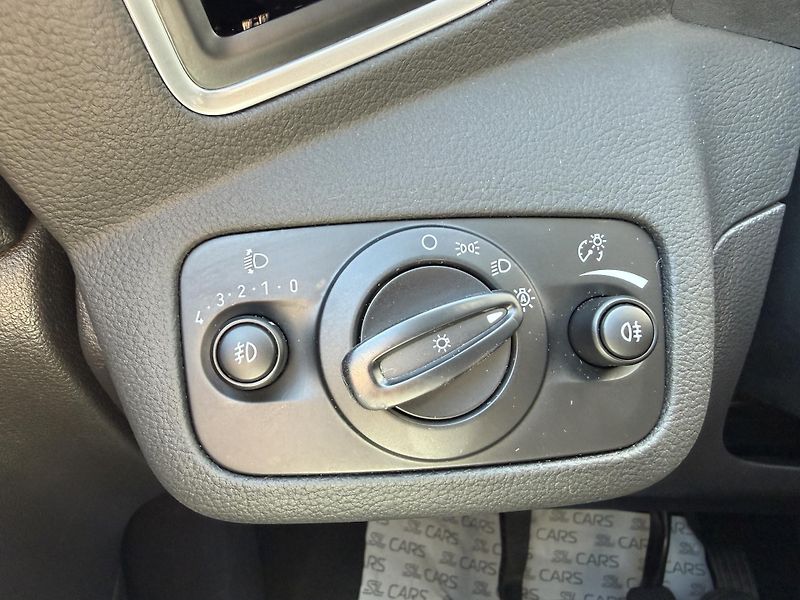 Ford Kuga 1.6 EB TITANIUM ROZVODY TAŽNÉ - fotka 15 z 39