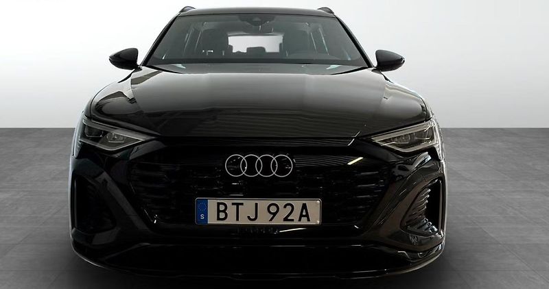 Audi Q8 e-tron 50 Q SoH 94% Kamera Vzduch LED - fotka 5 z 14