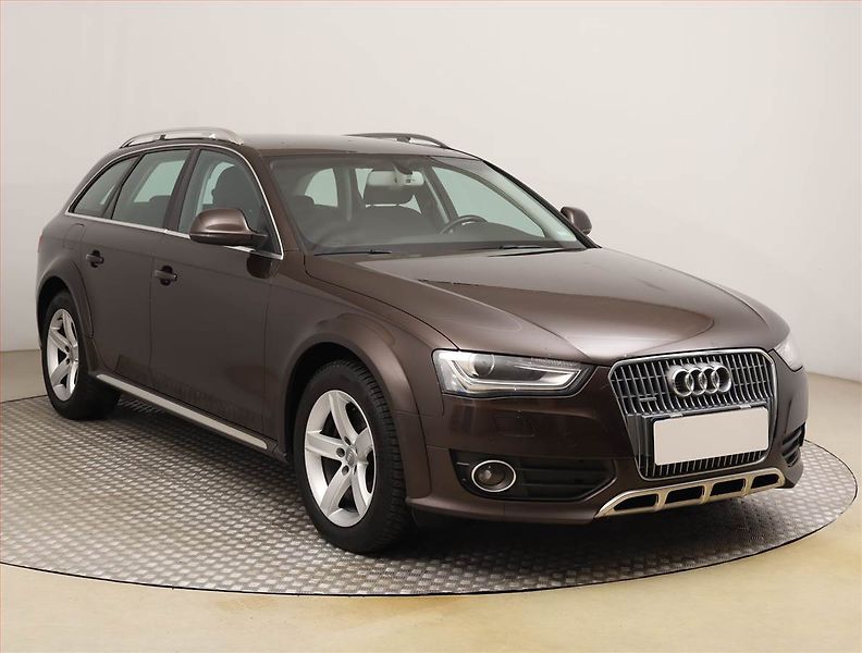 Audi A4 Allroad (2014) 2.0 TDI, 4X4, Automat - fotografie inzerátu