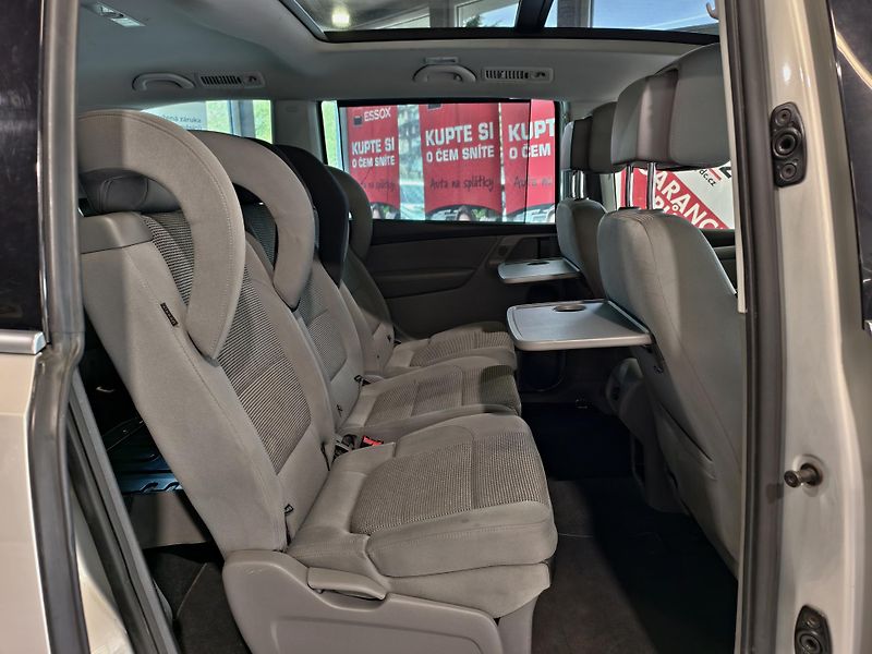 Volkswagen Sharan 2.0 TDi 125kW 7 MÍST KAMERA  - fotka 11 z 23