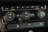 Volkswagen Touran (2016) Highline 2.0 TDI, Automat - náhled 13