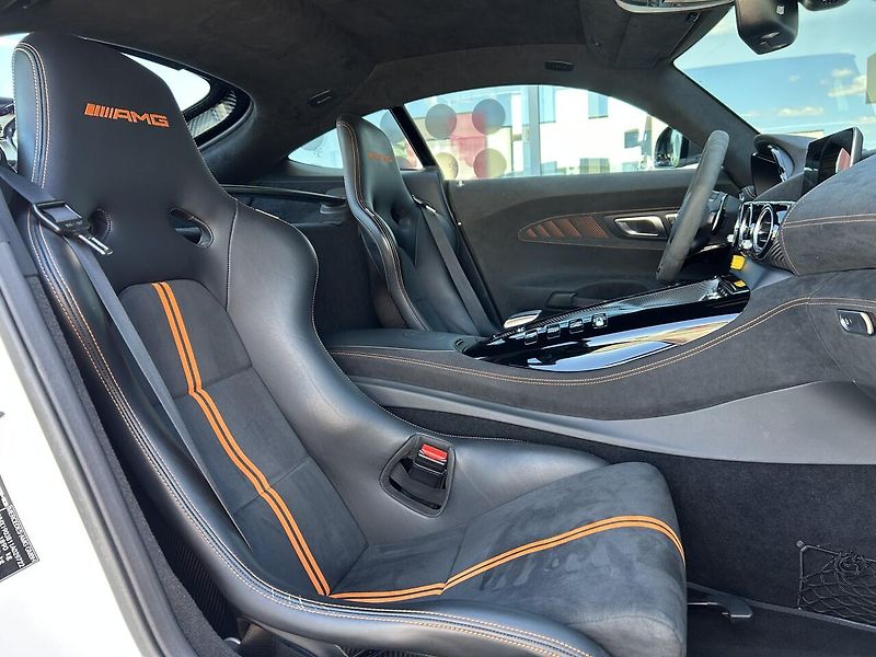 Mercedes-Benz AMG GT Black Series - fotka 19 z 43