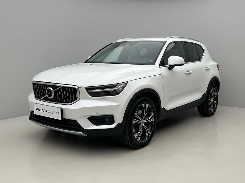 Volvo XC40 T4 AWD INSCRIPTION REZERVACE - fotografie inzerátu