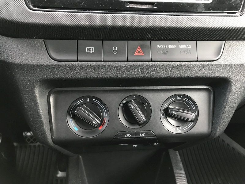 Škoda Fabia (2022) COM AMB TS 70/1.0 M5F - fotka 22 z 23