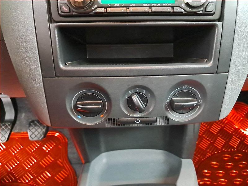 Škoda Fabia (2003) 1.2, Serv.kniha, po STK, Tažné - fotka 13 z 17