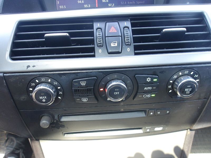 BMW Řada 5 Xi 4x4 AUT ! - fotka 24 z 27