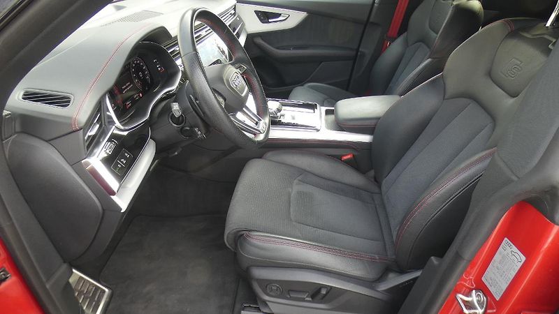 Audi Q8 45 TDi quattro Tiptronic - fotka 20 z 27
