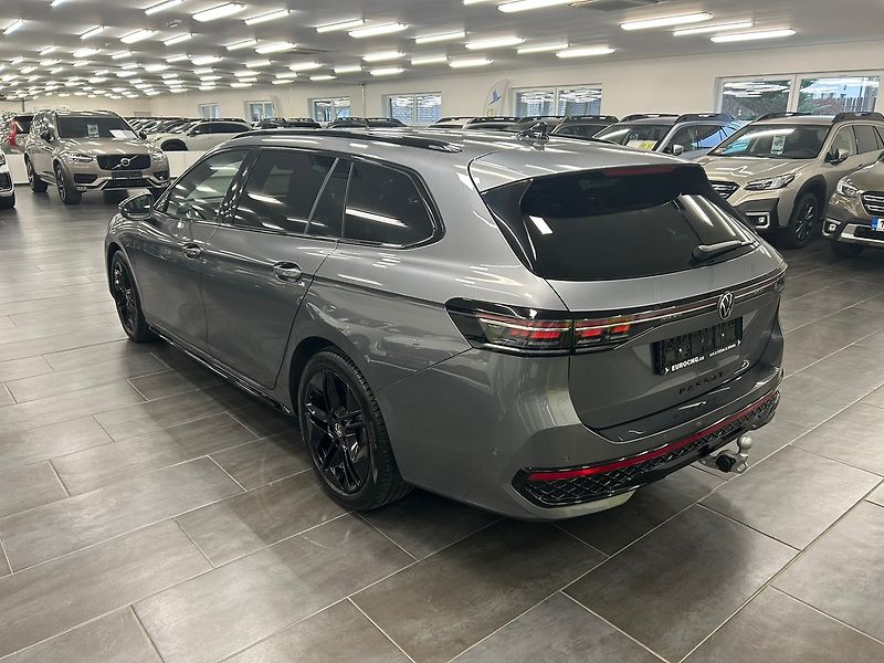 Volkswagen Passat (2025) R-Line Black 142kW DSG 4WD | Z - fotka 5 z 65