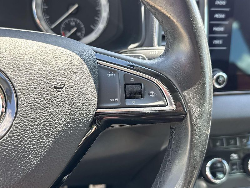 Škoda Karoq (2020) 2.0 TDI 4x4 DSG Scout - fotka 16 z 35