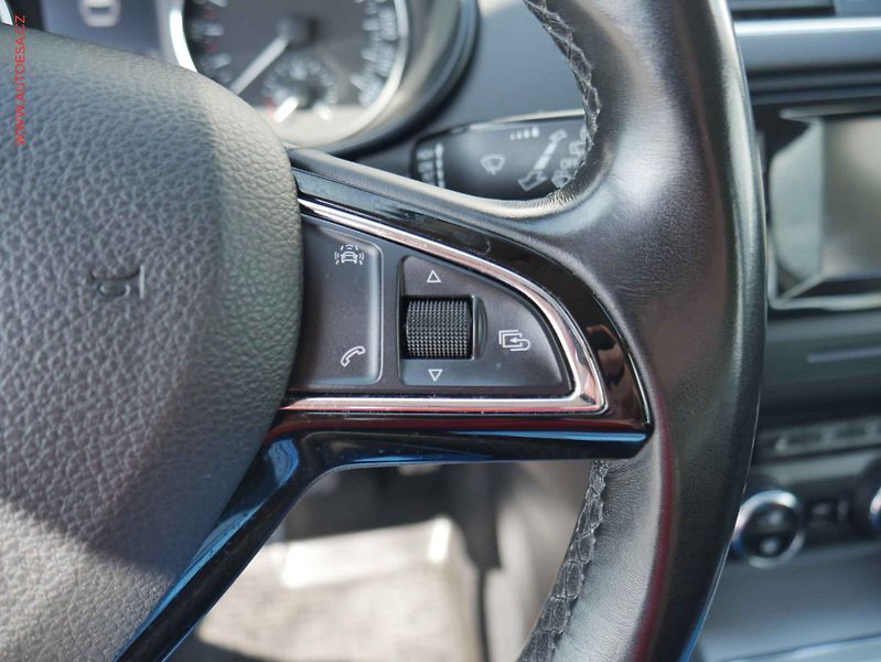 Škoda Octavia (2017) 1.4 TSi, ČR, Style - fotka 16 z 19