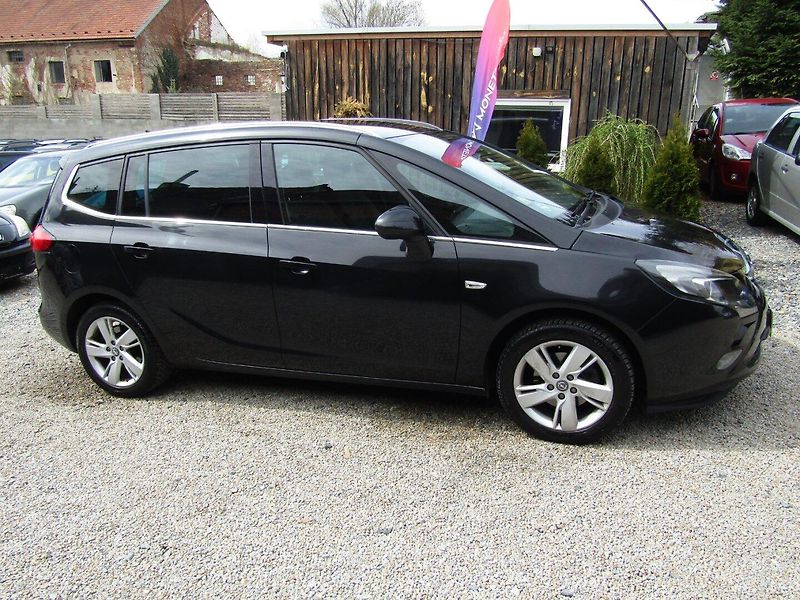 Opel Zafira (2015) 2.0 CDTi ÚPLNÁ SERVISNÍ HISTOR - fotka 8 z 48