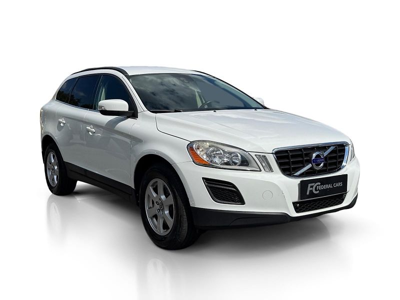 Volvo XC60 D4 AWD MOMENTUM - fotka 7 z 43