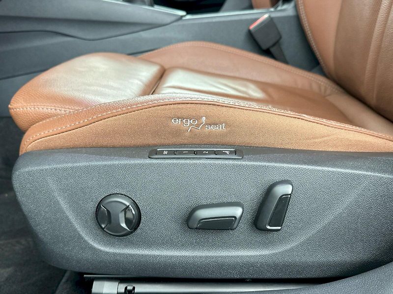 Škoda Octavia (2025) 1.5TSI 110kW Exclusive Selecti - fotka 31 z 37