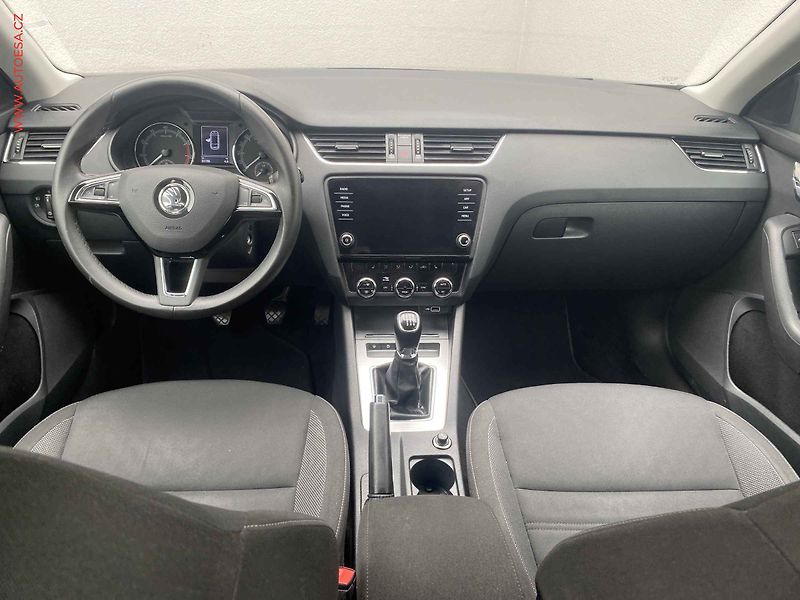 Škoda Octavia (2020) 1.0 TSi, Ambition, výhřev sed - fotka 8 z 17