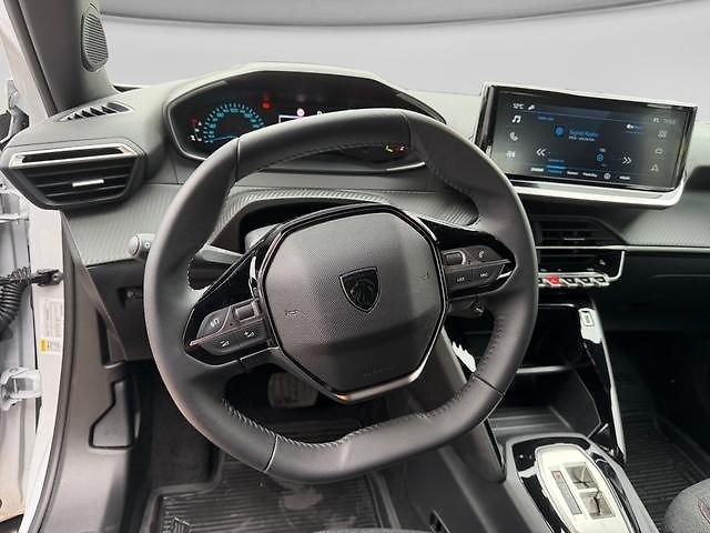 Peugeot 2008 (2026) STYLE Hybrid 110 e-DCS6 - fotka 12 z 15