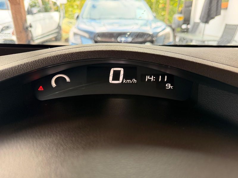 Nissan Leaf Tekna 30 kWh - fotka 11 z 24