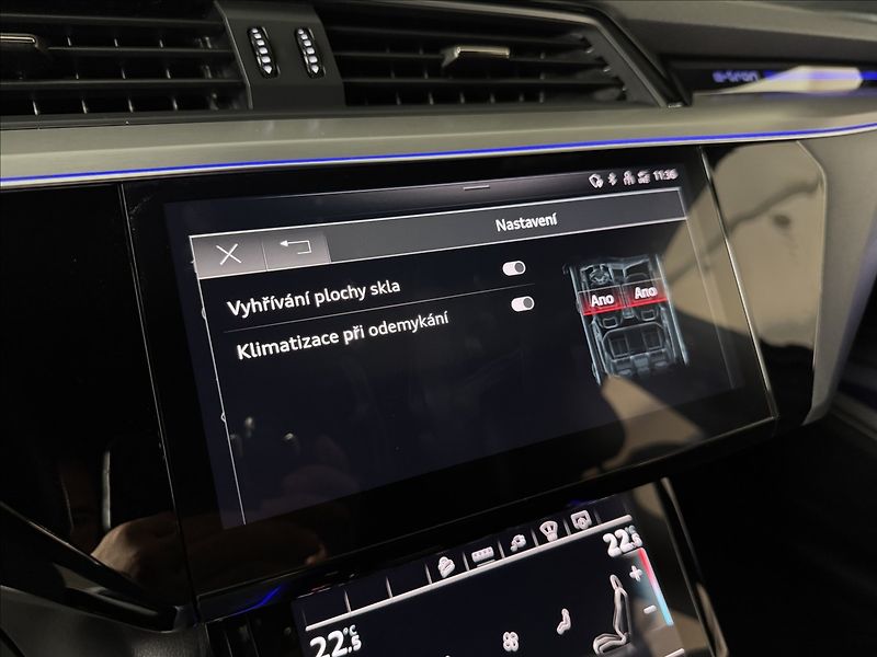 Audi e-tron S 370 Digital LED Záruka - fotka 40 z 50