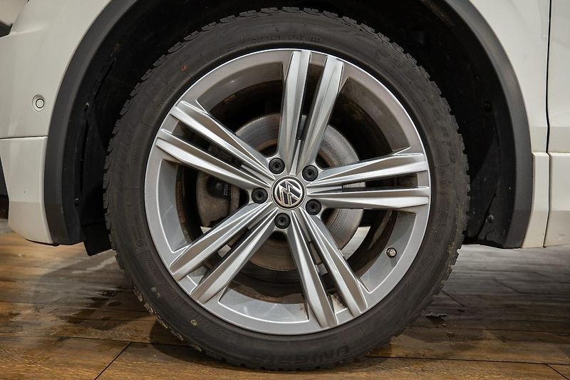 Volkswagen Tiguan Allspace (2019) 2.0 TSI 162 kW 4Motion R-Line - fotka 29 z 30