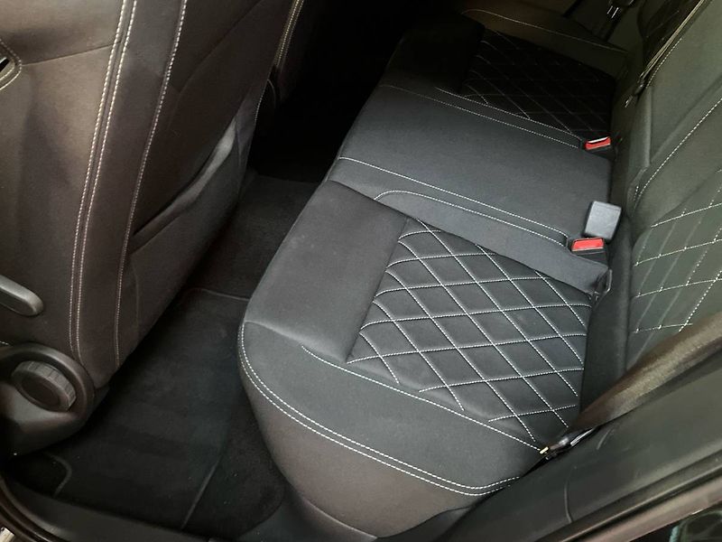 Škoda Karoq (2024) Sportline 2.0 TSI 4x4 DSG - fotka 13 z 20