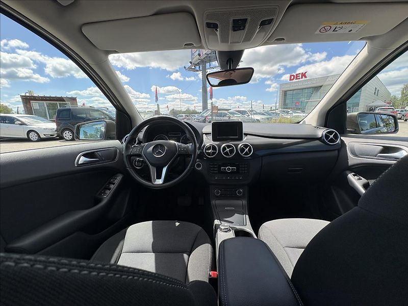 Mercedes-Benz Třídy B 1,6 200i 115kW AT,Výhřev,Kamer - fotka 9 z 37