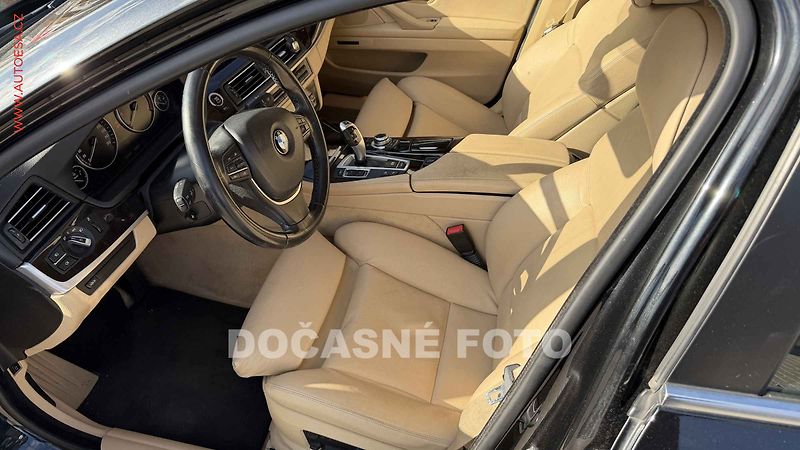 BMW Řada 5 (2014) 3.0 D xD, 2.maj,ČR, AT, kůže - fotka 3 z 3