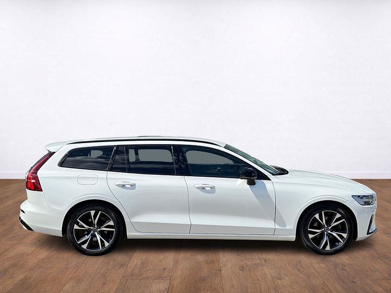 Volvo V60 PLUS DARK B4,FULL LED,ACC - fotka 6 z 23