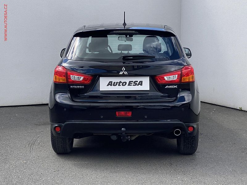 Mitsubishi ASX (2016) 1.6 MiVEC 2WD, TZ, +kola - fotka 5 z 16