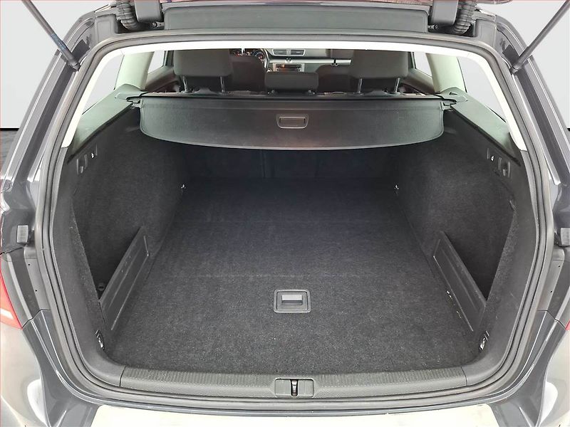 Volkswagen Passat (2013) 2.0 TDI, 4X4, Automat, Xenony - fotka 14 z 16