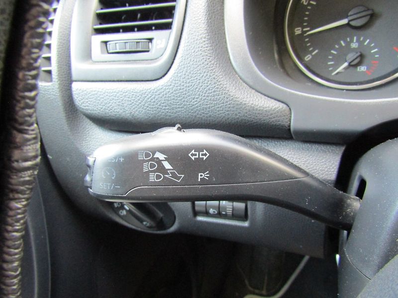 Škoda Roomster (2011) 1.2TSI 63kW SCOUT ZIMNÍ PNEU - fotka 31 z 37