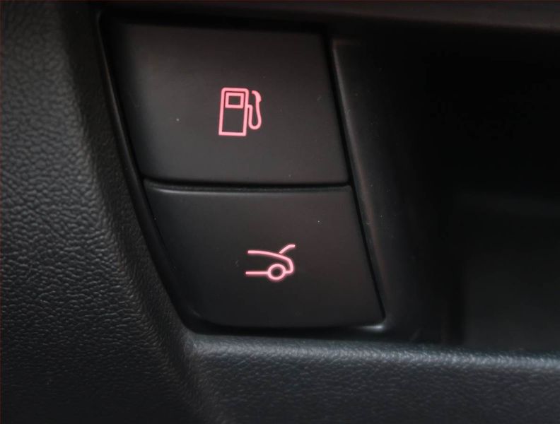 Citroën DS5 (2016) 2.0 BlueHDI, Automat - fotka 21 z 23