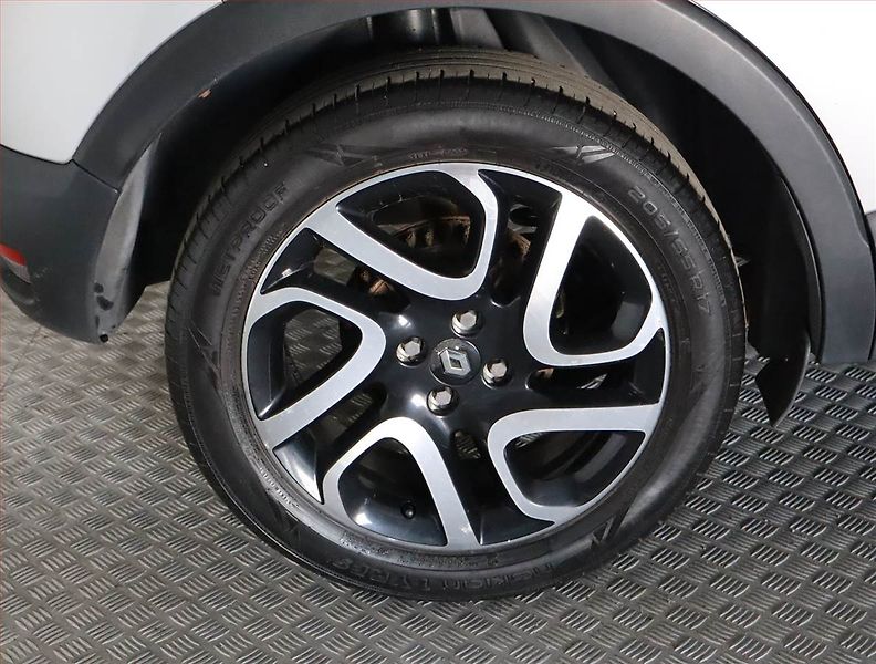 Renault Captur (2014) 1.2 TCe, Automat, Navi - fotka 14 z 17