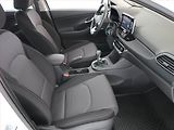 Hyundai i30 (2023) Komfort 1.0 T-GDI, ČR,1.maj - náhled 9