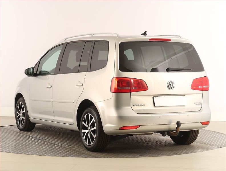 Volkswagen Touran (2011) Comfortline 2.0 TDI, Automat - fotka 4 z 23