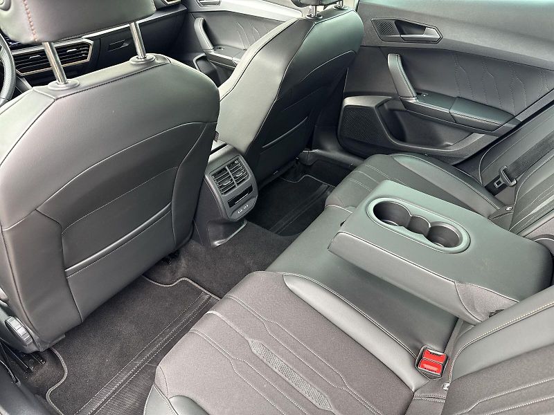 Cupra Formentor (2022) 1.5 TSI DSG - fotka 7 z 33