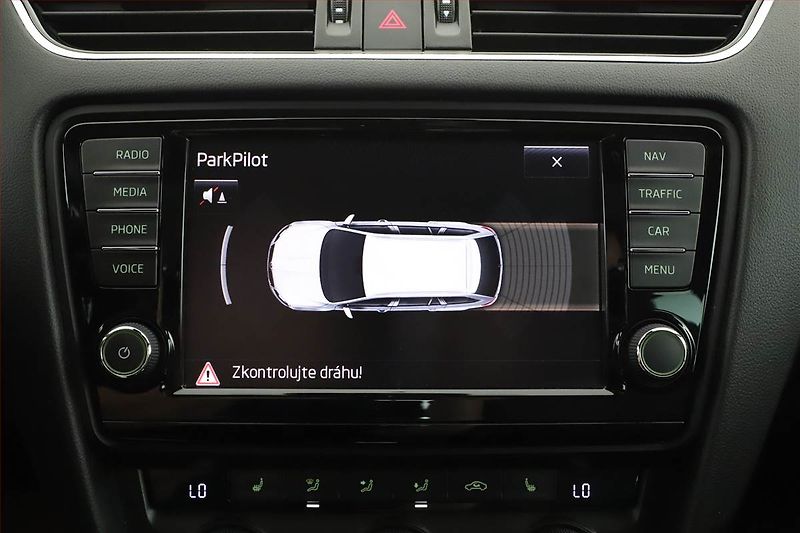 Škoda Octavia (2015) RS 2.0 TDI, Automat - fotka 17 z 21