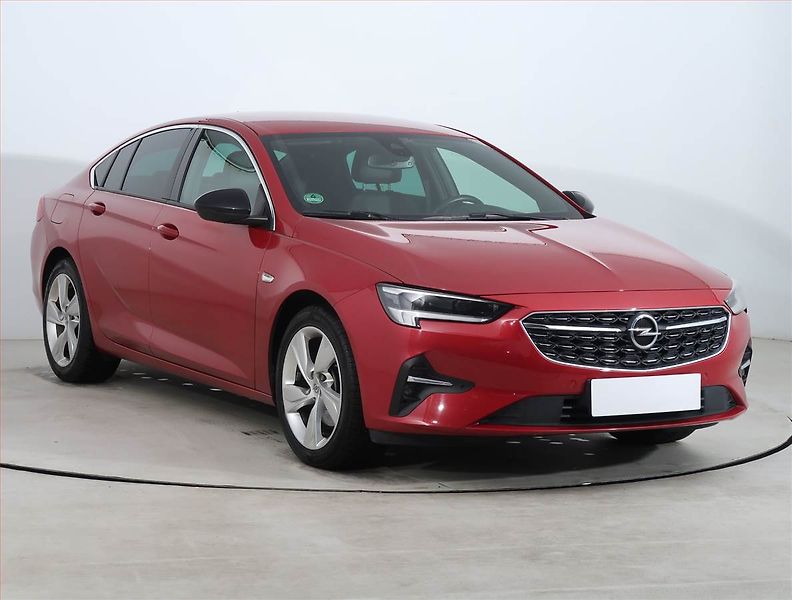 Opel Insignia (2020) 2.0 Turbo , Automat - fotka 1 z 23