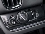 Mini Countryman 2,0 SD 140kW ALL4 Aut. LED - náhled 17
