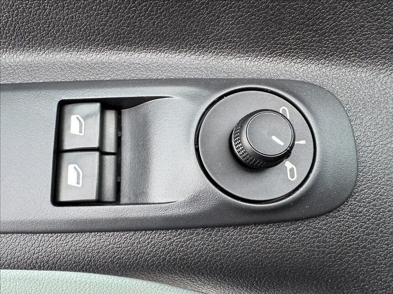 Citroën Berlingo 1,5 BlueHDi tažné DPH 1.maj ČR - fotka 24 z 50