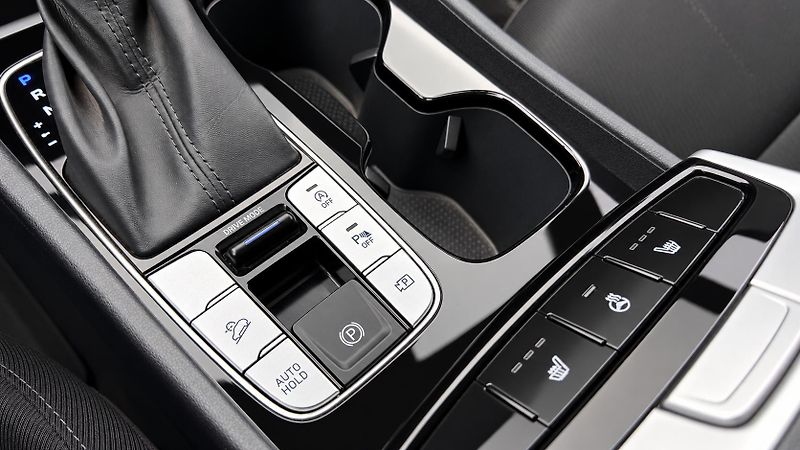 Hyundai Tucson (2022) 1.6 CRDI,ČR,100KW,AUTOMAT - fotka 13 z 27