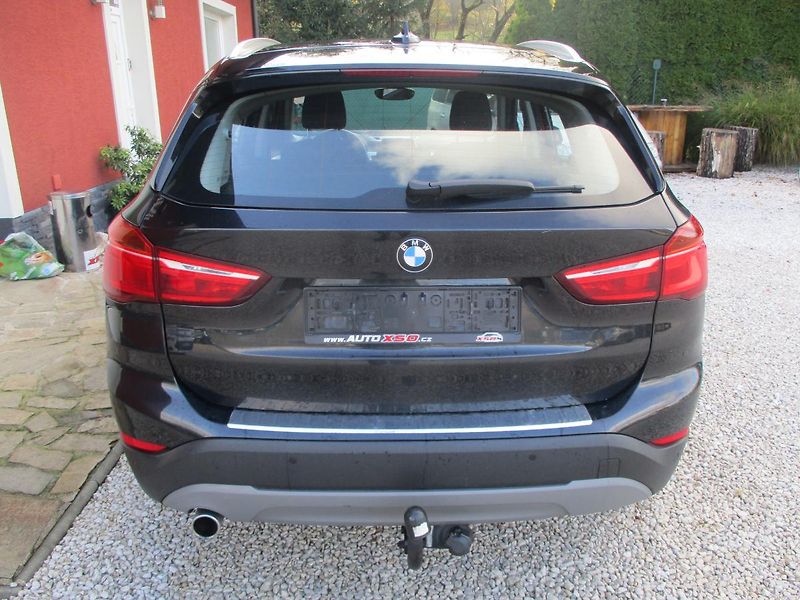 BMW X1 xDrive 18d nová TK - fotka 4 z 37