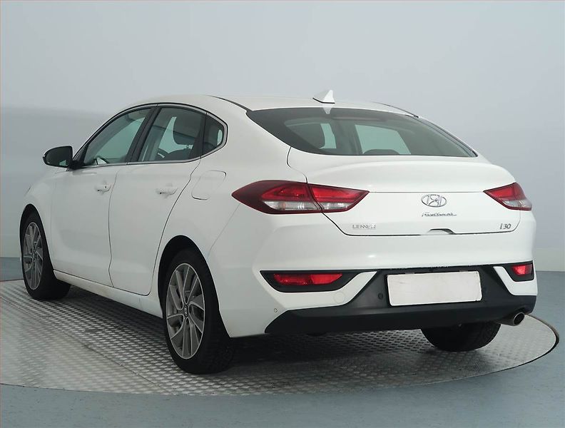 Hyundai i30 (2018) Style 1.4 T-GDI, Automat - fotka 4 z 17