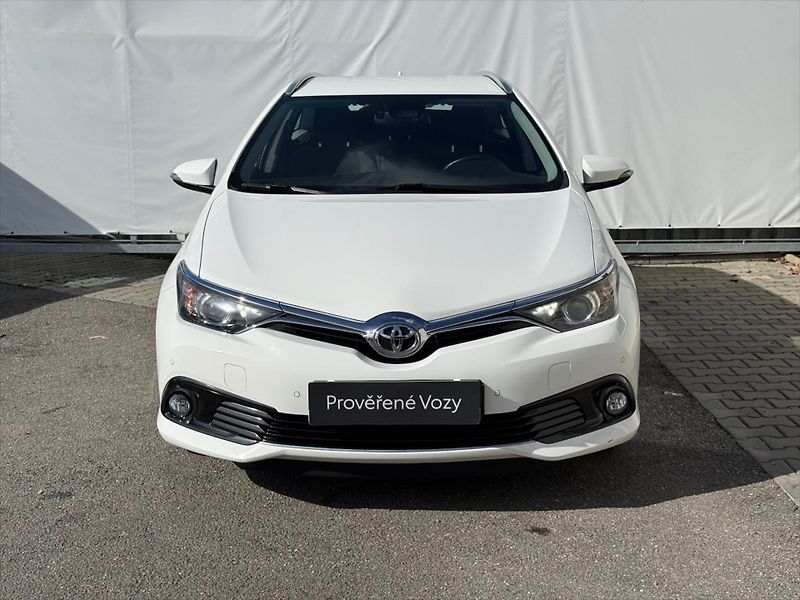Toyota Auris 1,6 Active Trend - fotka 2 z 20