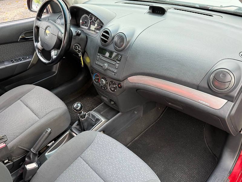 Chevrolet Aveo (2009) 1.4 16V 69 kW Base - fotka 18 z 20